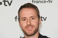 La bande-annonce du "Complément d'enquête" sur Patrick Sébastien, diffusé le jeudi 12 mars 2026 sur France 2