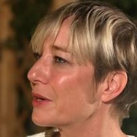 "Rien ne se passe jamais comme prévu" : Estelle Dossin intervient à la dernière minute pour annoncer l’annulation d’un mariage dans "Mariés au premier regard" sur M6