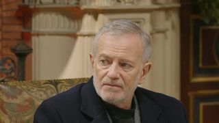 Après sa participation remarquée aux "Traîtres", Francis Huster choisi pour animer un nouveau jeu d'enquête sur M6