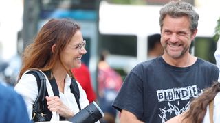 "Une vraie preuve d'amitié" : 22 ans après la fin de la série culte "Dawson", Katie Holmes retrouve Joshua Jackson pour un nouveau film