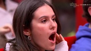 "Star Academy" 2025 : Surprise, encore en compétition dans le télé-crochet de TF1, Jeanne entre (déjà) dans les charts français