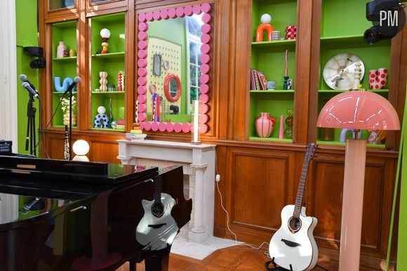 Le fameux piano du salon.