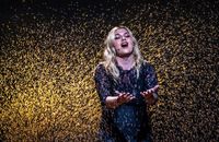 Louane interprète "Maman" sa chanson pour l'Eurovision 2025