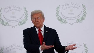 Donald Trump attaque en justice la BBC pour "diffamation" et réclame 10 milliards de dollars au groupe audiovisuel public britannique