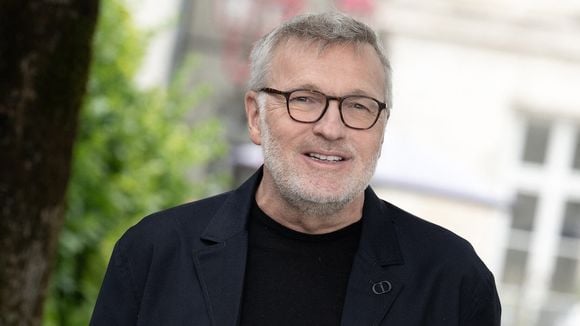"Je ne fais pas confiance à la direction de France 2" : Laurent Ruquier révèle les vraies raisons qui le poussent à refuser de participer à "Quelle époque !" avec Léa Salamé