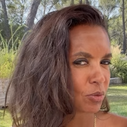 "5.775 euros pour faire le même article que 'Closer'..." : Après "Le Parisien", Karine Le Marchand se paye "Le Canard enchaîné"