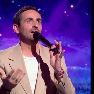 Camille Combal à l'animation de "Mask Singer" hier sur TF1.