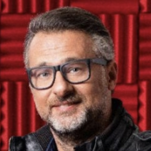 David Abiker est à la tête de la matinale de Radio Classique.