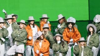 "On nous l'a reproché" : La productrice des Enfoirés explique pourquoi le spectacle 2026 comportera plus de tubes que l'an passé