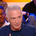 "Moins intéressant financièrement un CDI" : Samuel Étienne explique pourquoi il a cassé son contrat avec France Télévisions après 17 saisons