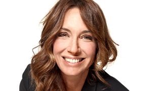 Virginie Guilhaume animatrice de "Puremédias l'Hebdo" sur T18 : "Il me paraît impensable de considérer que l'univers des médias se résume à la télévision, à la radio ou à la presse écrite"