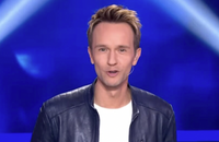 Cyril Féraud adresse un message à Flavie Flament dans "Puremédias l'Hebdo".