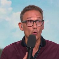 "Sinon j'envoie le nom de vos dealers..." : Julien Courbet se fait menacer par un artisan en plein direct de "Ça peut vous arriver" sur M6