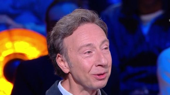 "Je l'admirais tellement..." : Stéphane Bern s'effondre en larmes en évoquant la mémoire de son frère dans "La boîte à secrets"