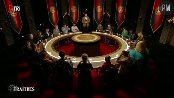 Eric Antoine aux commandes de la nouvelle saison du jeu "Les traîtres" sur M6.