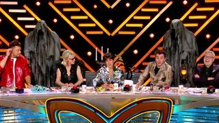 “Mask Singer” 2025 : Quelle célébrité a été éliminée et a dû se démasquer à l'issue de l'épisode de ce samedi 11 octobre sur TF1 ?