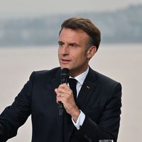 Audiences : L'émission spéciale de France 2 "Urgence océan" avec Emmanuel Macron a-t-elle rivalisé avec "Koh-Lanta" et "Bellefond" ?