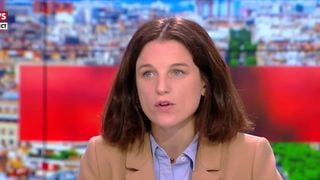 "J'adore me fighter avec Pascal Praud" : Sur CNews, Eugénie Bastié estime parfois être passée pour "la gauchiste de service"
