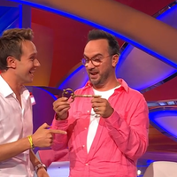 "Je pleurais systématiquement à la fin" : Jarry révèle les vraies raisons de son départ de "Tout le monde veut prendre sa place" sur France 2