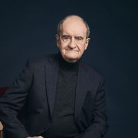 "La bonne humeur à l’antenne n’est pas feinte" : Pierre Lescure réagit aux critiques de salariés de "C à vous" qui alertent sur un "climat de peur" dans les coulisses