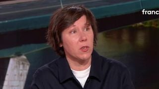 "Je dois vous parler" : Une journaliste de "Mediapart" raconte les coulisses du témoignage de Flavie Flament contre Patrick Bruel pour viol