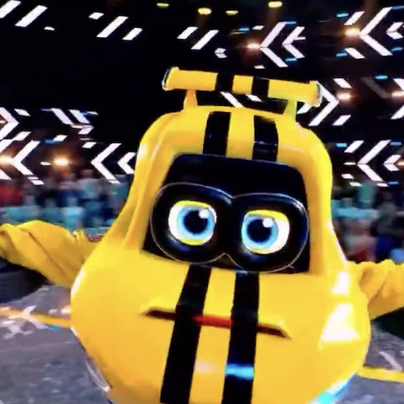 Qui se cache derrière "Le bolide" de "Mask Singer" 2025 ?