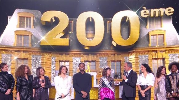 Audiences : Le 200è prime de la "Star Academy" avec les anciens élèves et professeurs a-t-il réussi à se hisser en tête hier soir ?