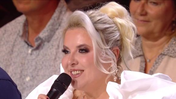 "Je vais continuer de me la péter" : Marlène Shaff répond à ceux qui critiquent ses photos postées les soirs de prime de la "Star Academy" 2025
