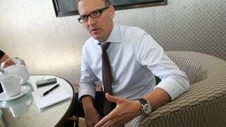 "Une situation d'incertitude permanente" : Les salariés de CMI France (T18, "Télé 7 jours", "Elle") votent une motion de défiance contre la direction du groupe détenu par le milliardaire Daniel Křetínský