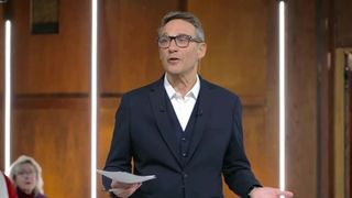"On n'est pas d'accord !" : Pourquoi M6 a déprogrammé en dernière en minute l'épisode inédit de l'émission de Julien Courbet hier soir