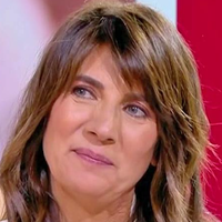 "Nous n’avons pas atteint nos objectifs" : Faute d'audience, RMC Life arrête "Ça se discute", le programme culte relancé par Estelle Denis