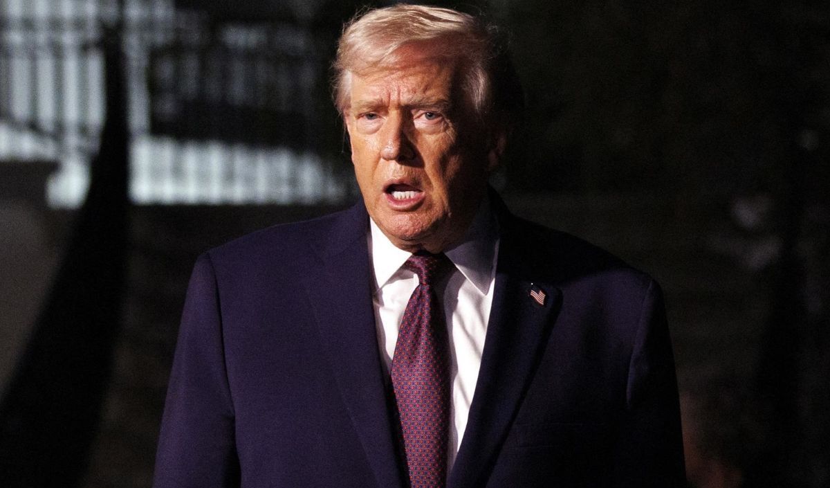 "Tais-toi!" : Donald Trump s'emporte contre une journaliste de CNN, la chaîne dénonce une réaction "indigne de la fonction" présidentielle