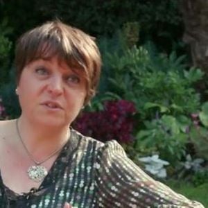"L'amour est dans le pré" : Isabelle de la saison 11 revient tenter sa chance dans la saison 20.
