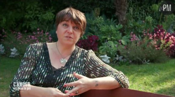 "L'amour est dans le pré" : Isabelle de la saison 11 revient tenter sa chance dans la saison 20.