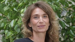 "Jusqu’à la fin, j’ai sué : Fanny Herrero révèle "la contrainte" que Netflix lui a imposé pour le film "Dix pour cent"