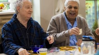 Audiences : La série "Maison de retraite" a-t-elle permis à TF1 de devancer une nouvelle fois "L'art du crime" sur France 2 ?