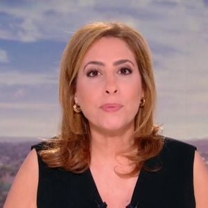 Léa Salamé aux commandes du "20 Heures" de France 2.