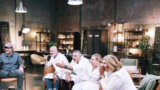 "C'est de l’irrespect du travail du cuisinier..." : Mohamed Cheikh, Michel Sarran, Yves Camdeborde… Ces chefs qui critiquent le partenariat entre "Top Chef" et le Guide Michelin