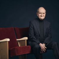 "On a décidé de faire moins d'émissions" : Pierre Lescure explique pourquoi la rentrée de "Beau geste" a été décalée de deux mois sur France 2