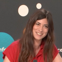 "C'est très dur" : Ava Djamshidi se confie sur ses premiers pas compliqués d'animatrice télé sur T18