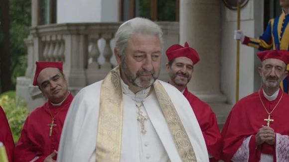 "C'est vraiment du sabotage" : Dénigrée par son propre producteur, "Papamobile", la nouvelle comédie avec Kad Merad n'est sortie que dans 7 cinémas en France