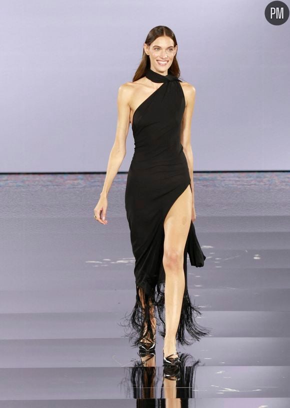 Charlotte Cardin - Défilé « L’Oréal Paris – A Celebration of Women's Empowerment  », dans le cadre de la Fashion Week, Collections Prêt-à-porter Printemps / Eté 2026, de Paris le 29 septembre 2025.

© Christophe Aubert via Bestimage