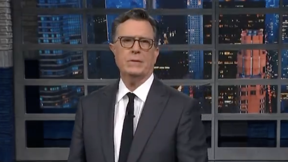 "Allez vous faire foutre" : L'animateur américain Stephen Colbert répond à Donald Trump après l'arrêt décrié de son "Late Show"
