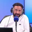 Jean-Michel Aphatie épingle Cyril Hanouna qui a donné la parole sur Europe 1 à un ancien député européen proche de Philippe de Villiers et du RN, sans clairement le présenter