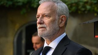 Francis Huster : "Tout le monde se dit que TF1 est cinglée de mettre 'Zodiaque' face à la Coupe du monde de football sur M6"