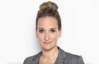 Louane interprète "Maman" sa chanson pour l'Eurovision 2025