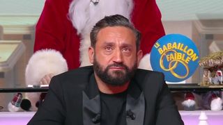 "Tu seras notre soleil à nous tous" : Cyril Hanouna en larmes après l'éloge de ses chroniqueurs lors de la dernière de l'année de "Tout beau, tout n9uf"