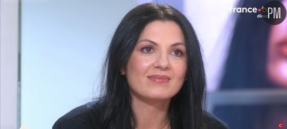 Elena Nagapetyan sur le plateau de "C à vous" sur France 5.