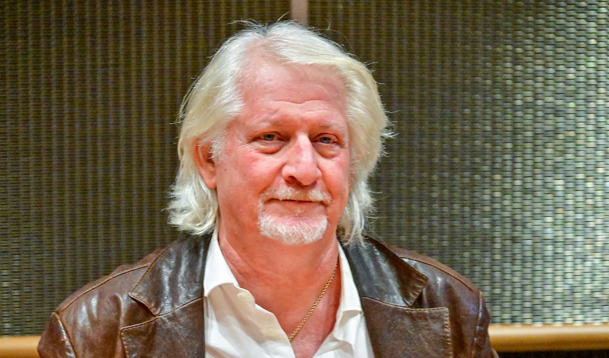 "Je ne me suis pas enrichi sur le service public" : Les déclarations de Patrick Sébastien face à la commission d'enquête parlementaire contredites par une enquête de "L'informé"