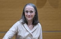 Delphine Ernotte  lors d'une audition devant la Commission d'enquête sur la neutralité, le fonctionnement et le financement de l'audiovisuel public à l'Assemblée nationale à Paris, le 8 avril 2026.